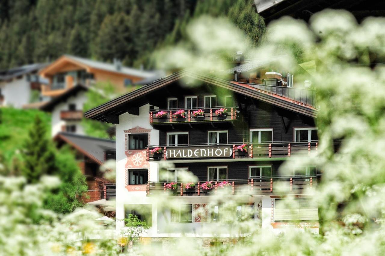 Hotel Haldenhof à Lech Extérieur photo